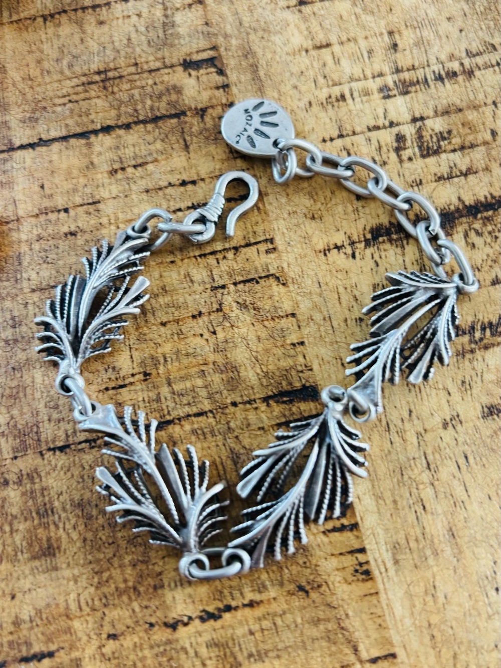 Artisan Leaf Link Bracelet Sliver toned.
